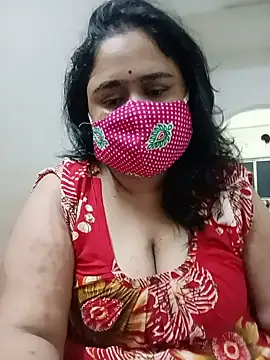 Snapshot of diyadey chatting on June 25, 8:35 pm diyadey online show from June 25, 8:35 pm
