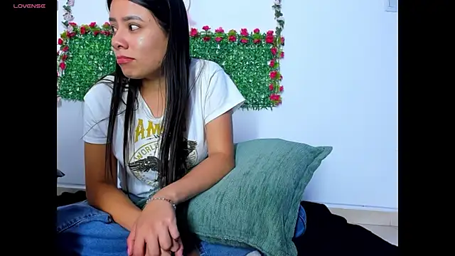 Ivanna Lux online show from March 6, 3:25 am