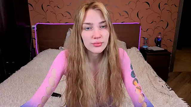 sohrnycouple online show from April 12, 7:35 am