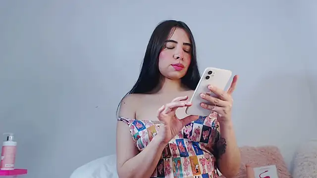 Juliette a online show from February 27, 12:54 am