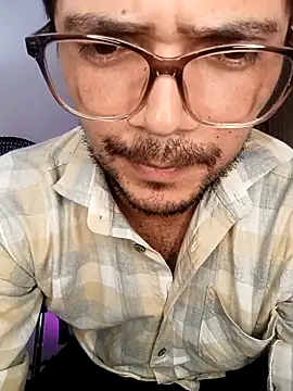 Snapshot of ritzabeth_daniel chatting on April 9, 2:33 am ritzabeth daniel online show from April 9, 2:33 am