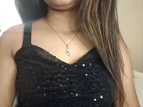 misstyy online show from April 22, 5:36 pm