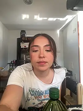Snapshot of SofiBaez chatting on May 12, 12:35 pm SofiBaez online show from May 12, 12:35 pm
