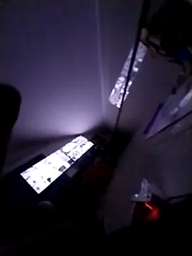 Snapshot of CanhMaxx1109 chatting on February 26, 2:27 pm CanhMaxx1109 online show from February 26, 2:27 pm