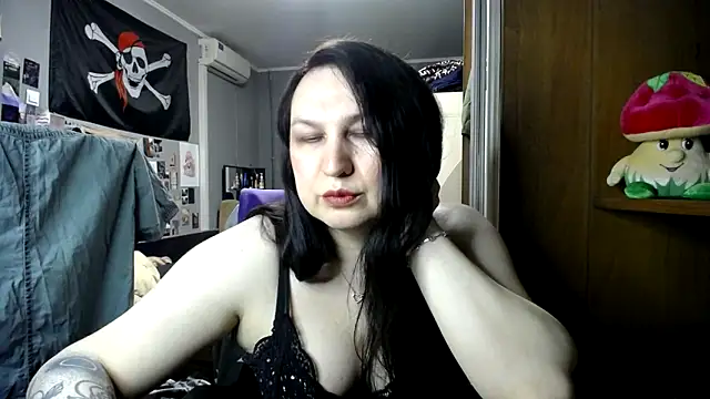 Snapshot of EvaBeautyXx chatting on March 2, 9:32 pm EvaBeautyXx online show from March 2, 9:32 pm