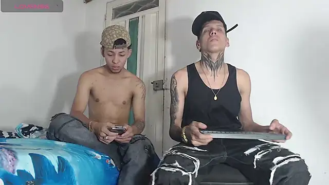 Snapshot of gabriel_reyes21 chatting on June 30, 11:17 pm gabriel reyes21 online show from June 30, 11:17 pm