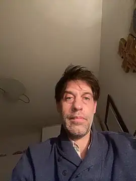 Snapshot of Alessandro7979 chatting on March 19, 1:53 am Alessandro7979 online show from March 19, 1:53 am