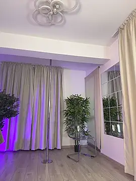 Snapshot of Bunny_Lush chatting on February 27, 5:18 am Bunny Lush online show from February 27, 5:18 am