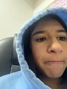 LilyRossi  online show from June 23, 11:52 am