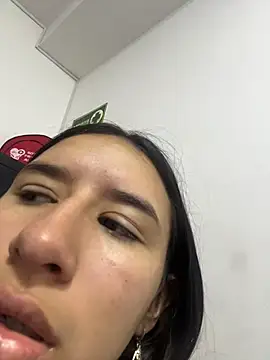LilyRossi  online show from July 6, 12:24 pm