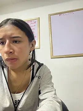 LilyRossi  online show from July 9, 12:42 pm