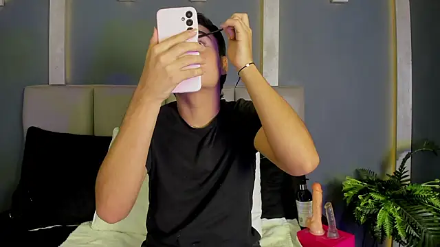 Snapshot of JOEYMIILLS chatting on February 27, 1:22 pm JOEYMIILLS online show from February 27, 1:22 pm