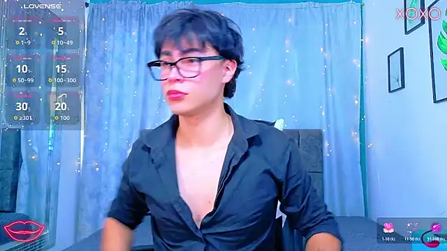 Snapshot of Dantekent chatting on July 13, 1:25 pm Dantekent online show from July 13, 1:25 pm