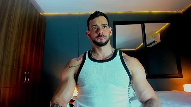 massimo visconti online show from April 15, 1:23 am