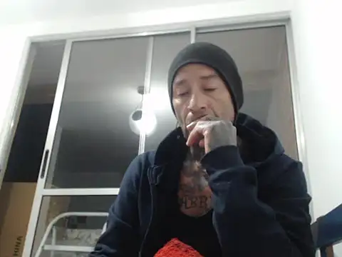 Snapshot of GaboMix4728 chatting on February 28, 9:32 am GaboMix4728 online show from February 28, 9:32 am