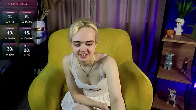 Snapshot of Bambi_Bloom chatting on March 25, 6:08 am Bambi Bloom online show from March 25, 6:08 am