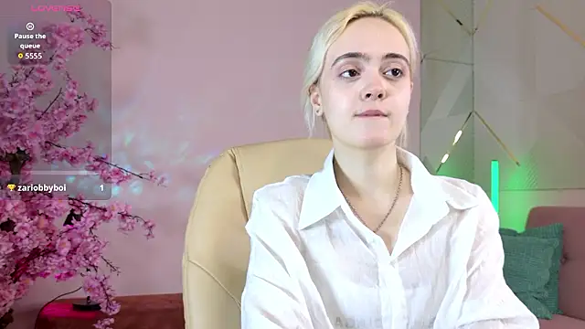 Snapshot of Bambi_Bloom chatting on March 27, 5:24 am Bambi Bloom online show from March 27, 5:24 am