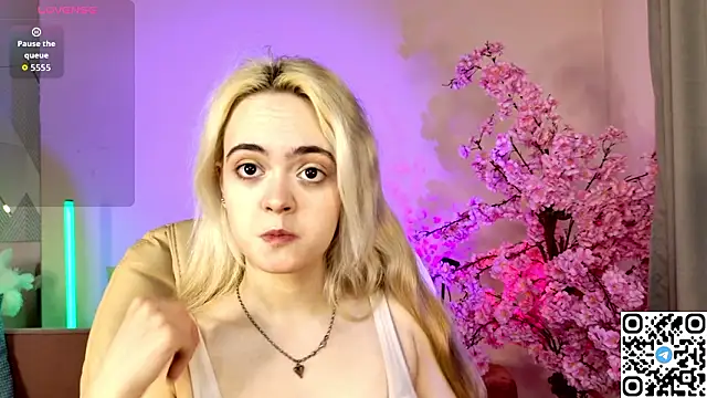 Snapshot of Bambi_Bloom chatting on March 30, 6:03 am Bambi Bloom online show from March 30, 6:03 am