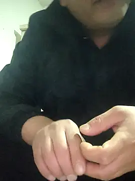 Snapshot of wanggang880903 chatting on March 2, 7:15 am wanggang880903 online show from March 2, 7:15 am