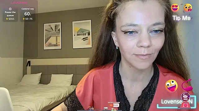 Snapshot of Yana-XX chatting on June 8, 8:20 pm Yana-XX online show from June 8, 8:20 pm