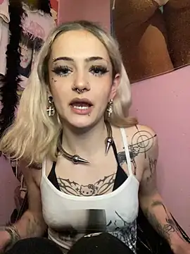 Snapshot of baby_starzx chatting on February 28, 5:47 pm baby starzx online show from February 28, 5:47 pm