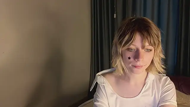 MollySally online show from June 5, 6:52 am