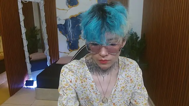 Snapshot of Lyra_tay chatting on April 22, 7:04 pm Lyra tay online show from April 22, 7:04 pm