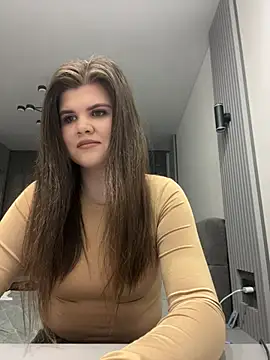 Lollipop p  online show from April 8, 9:15 pm