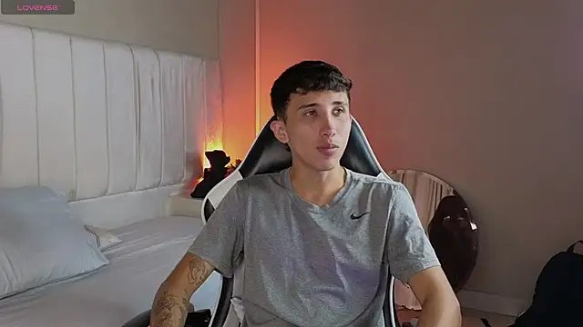 Rome cortes online show from April 15, 7:32 pm