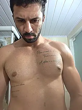 Snapshot of Locasso123 chatting on June 4, 4:18 am Locasso123 online show from June 4, 4:18 am