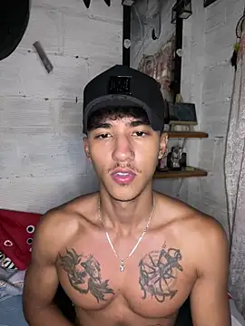 Snapshot of billi_adamzz chatting on February 27, 8:14 am billi adamzz online show from February 27, 8:14 am