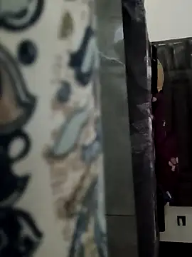 Snapshot of shybullggn chatting on May 4, 9:05 am shybullggn online show from May 4, 9:05 am
