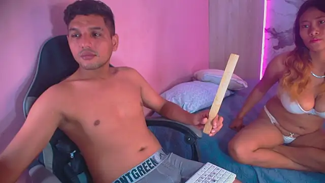 Hornyshow1 online show from March 13, 1:07 pm