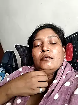 Snapshot of mysteriousgal031 chatting on March 1, 7:32 am mysteriousgal031 online show from March 1, 7:32 am