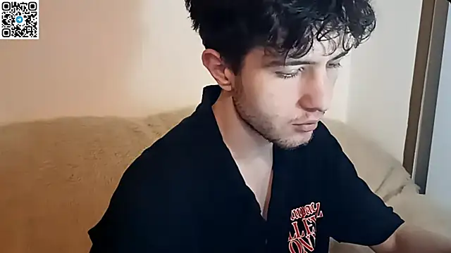  ZaneX online show from April 17, 7:06 pm