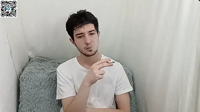 Snapshot of _ZaneX chatting on April 25, 7:33 pm ZaneX online show from April 25, 7:33 pm
