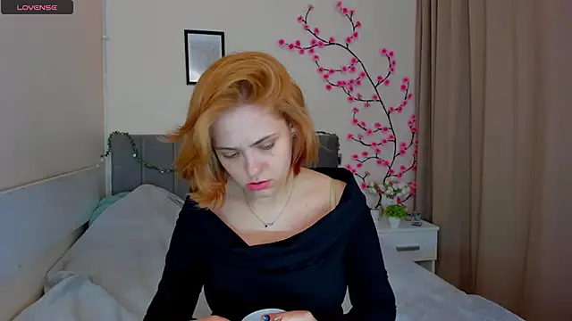 DellaRows online show from April 14, 5:24 am