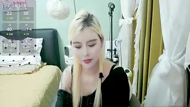 Snapshot of PINGGUO-88 chatting on March 3, 1:39 pm PINGGUO-88 online show from March 3, 1:39 pm