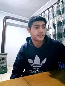 Snapshot of Georgepantelidis chatting on March 2, 5:42 pm Georgepantelidis online show from March 2, 5:42 pm