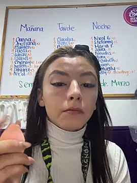   Nahomy online show from March 9, 11:36 am