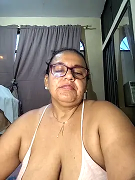 Roxy 77 online show from March 8, 11:25 am