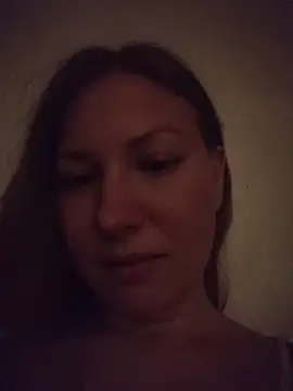 Snapshot of August_Shine chatting on May 8, 6:13 pm August Shine online show from May 8, 6:13 pm