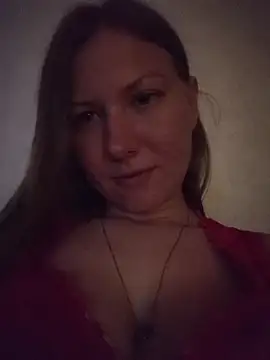 Snapshot of August_Shine chatting on May 21, 6:26 pm August Shine online show from May 21, 6:26 pm