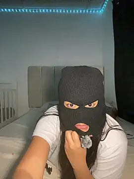 Snapshot of doble_tentacion chatting on March 3, 5:02 am doble tentacion online show from March 3, 5:02 am