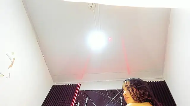 Snapshot of Megan_Duskk chatting on April 23, 12:40 pm Megan Duskk online show from April 23, 12:40 pm