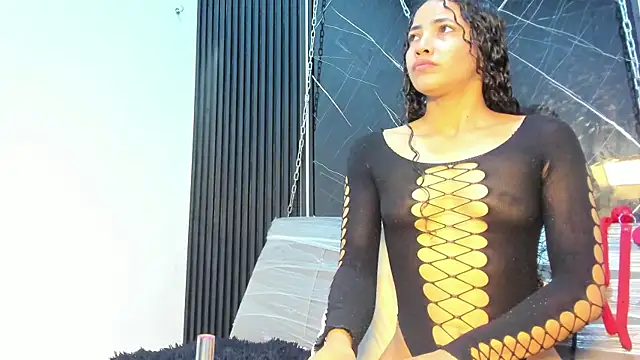 Snapshot of Megan_Duskk chatting on May 30, 12:35 pm Megan Duskk online show from May 30, 12:35 pm