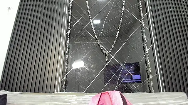 Snapshot of Megan_Duskk chatting on July 9, 12:09 pm Megan Duskk online show from July 9, 12:09 pm