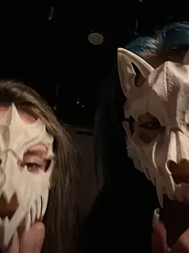 Snapshot of HotXGRLS chatting on March 2, 8:21 am HotXGRLS online show from March 2, 8:21 am