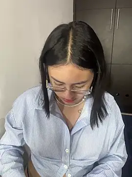 Anni Rose online show from April 9, 9:04 am