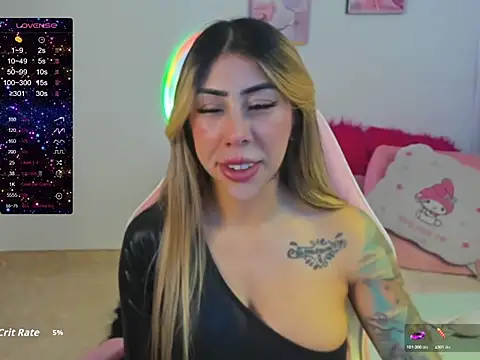 Snapshot of Martina_robertss chatting on July 20, 9:28 pm Martina robertss online show from July 20, 9:28 pm